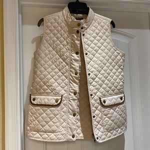 J. McLaughlin quilted vest. Size large